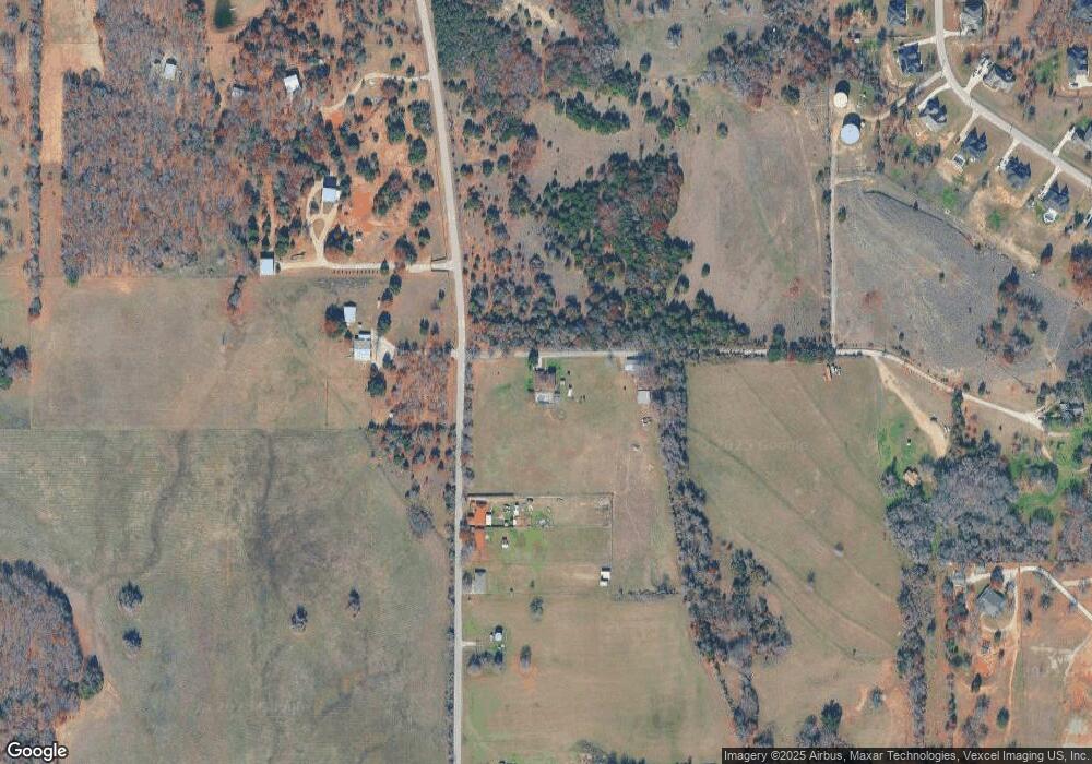 1975 Ladybird Ln, Azle, TX 76020 - photo 1