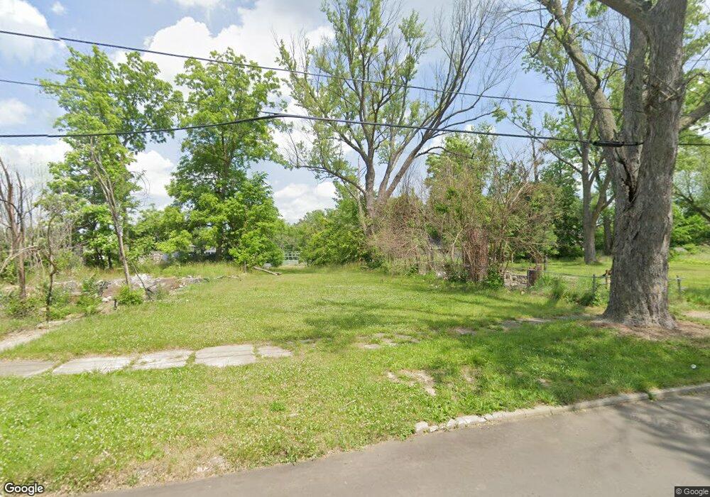 1717 Mabel Ave, Flint, MI 48506 - photo 1