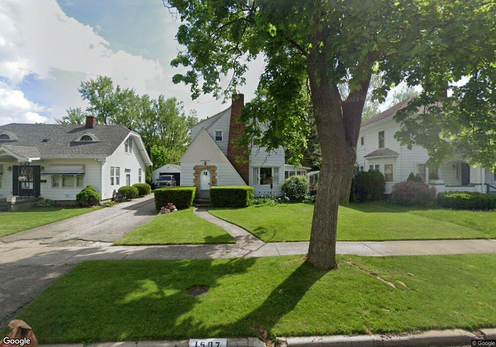 1507 Woodcroft Ave, Flint, MI 48503 - photo 1