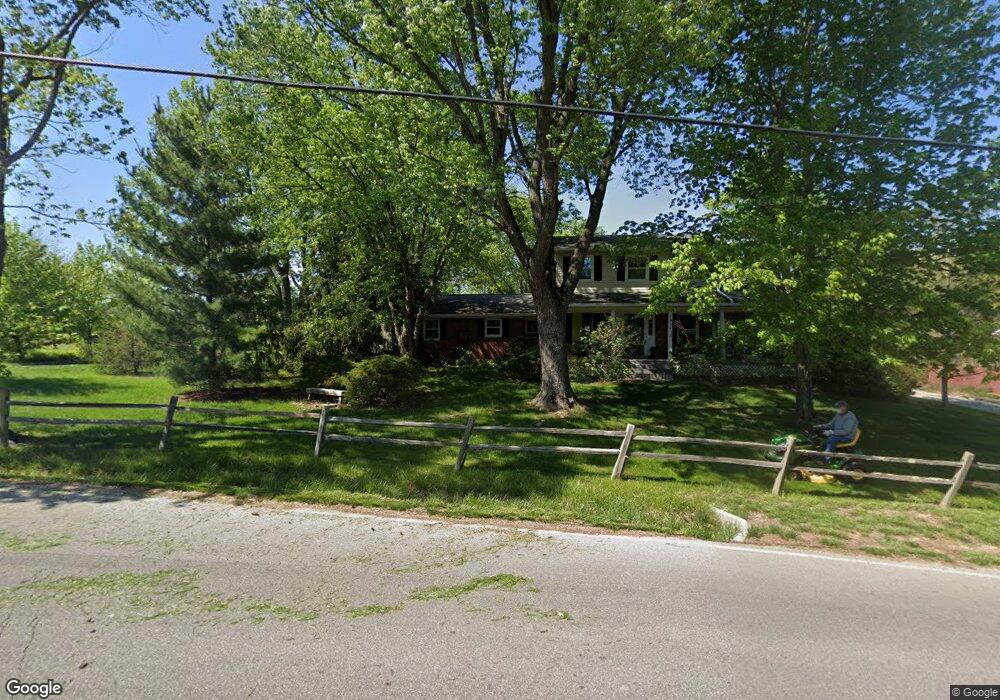 3025 Lawrence Banet Rd, Floyds Knobs, IN 47119 - photo 1