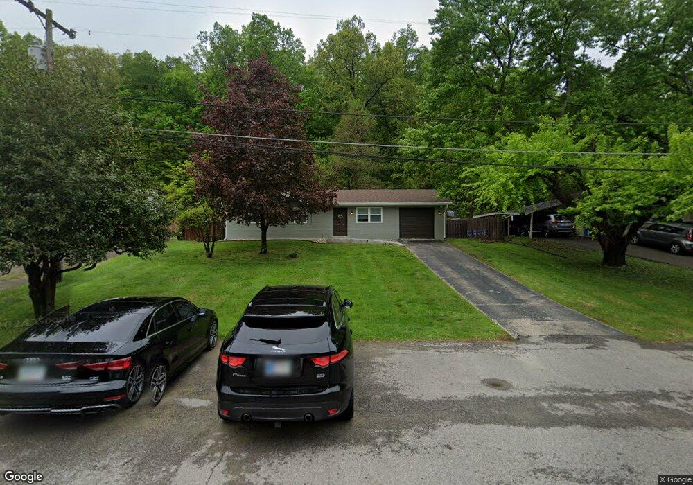 1825 Valley View Rd, New Albany, IN 47150 - photo 1