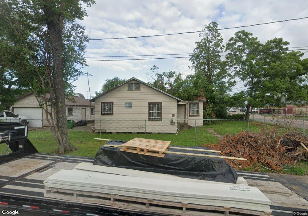 320 Patton St, Houston, TX 77009 - photo 1