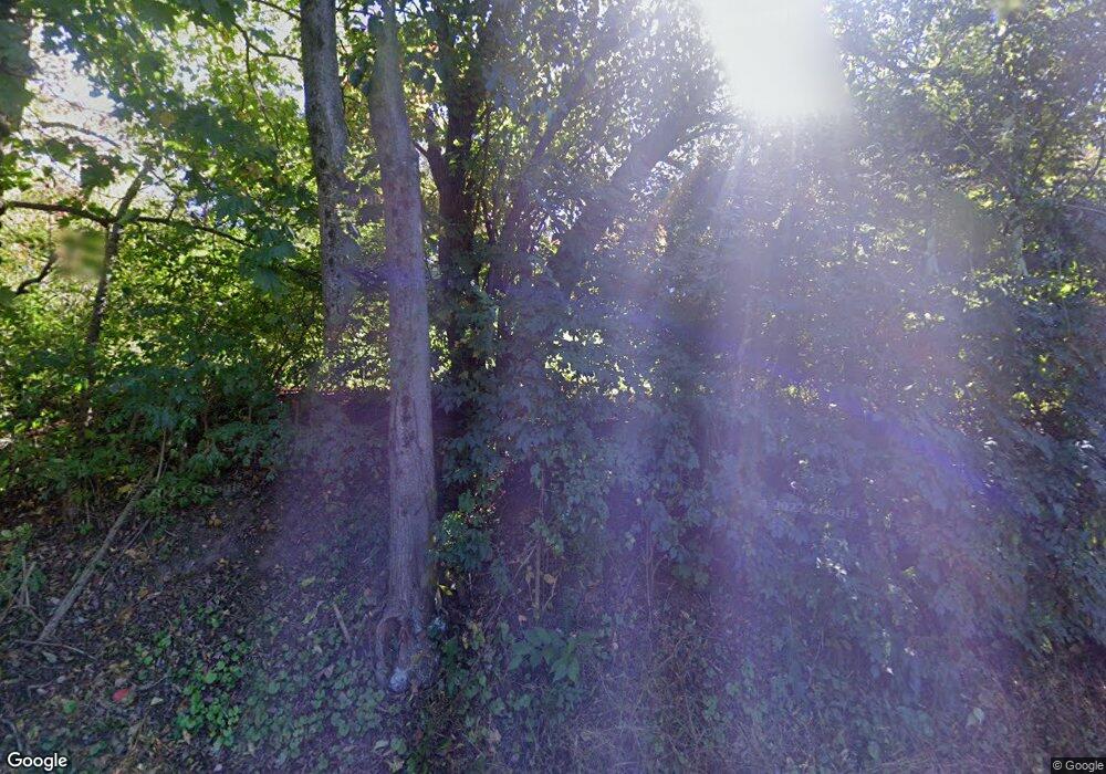 872 Brown Dr, Spring City, PA 19475 - photo 1