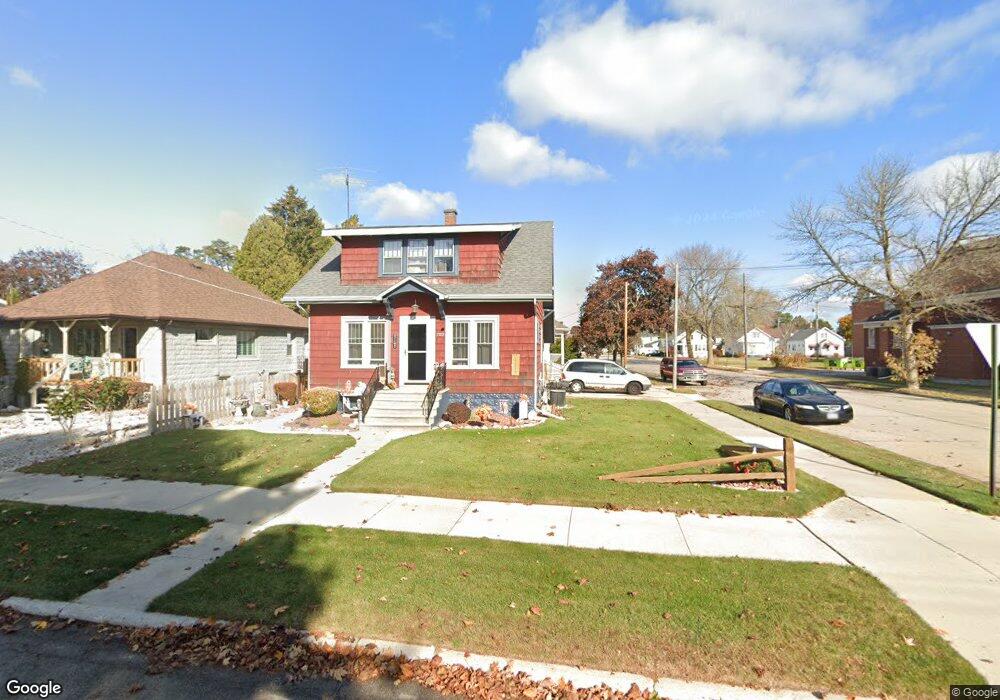 2302 11th St, Two Rivers, WI 54241 - photo 1