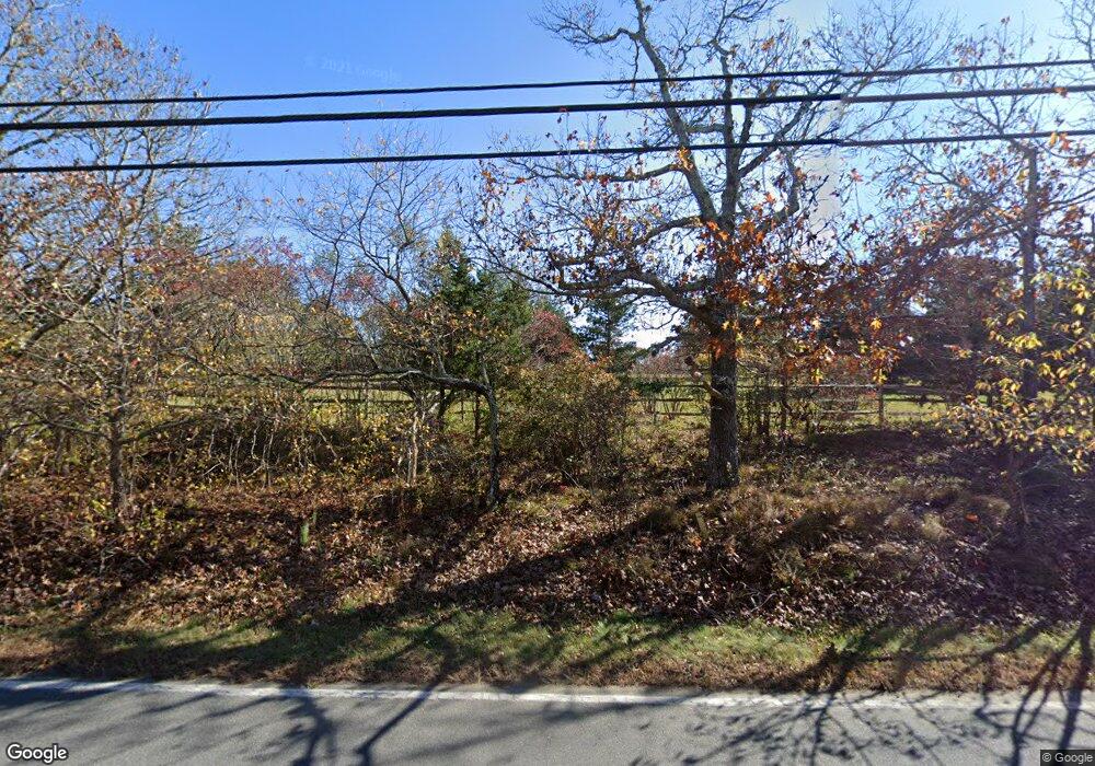 550 Old County Rd, Vineyard Haven, MA 02568 - photo 1