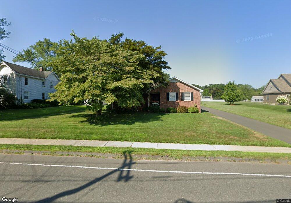 211 S Center St, Windsor Locks, CT 06096 - photo 1