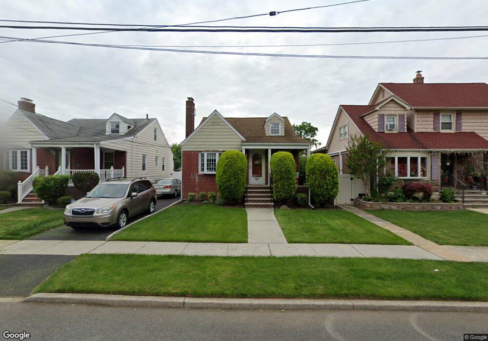 811 Laurita St, Linden, NJ 07036 - photo 1