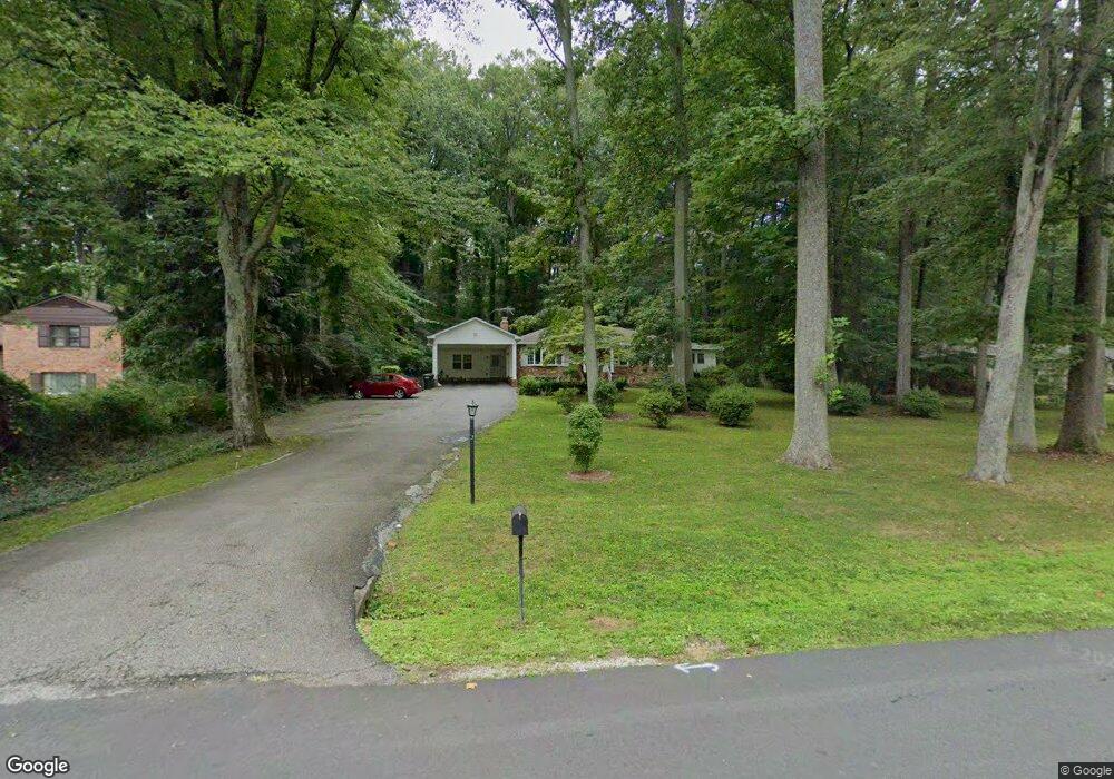 8939 Glenbrook Rd, Fairfax, VA 22031 - photo 1