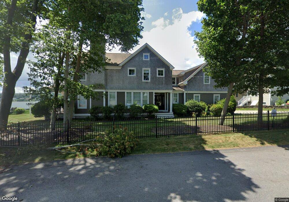 513 Nausauket Rd, Warwick, RI 02886 - photo 1