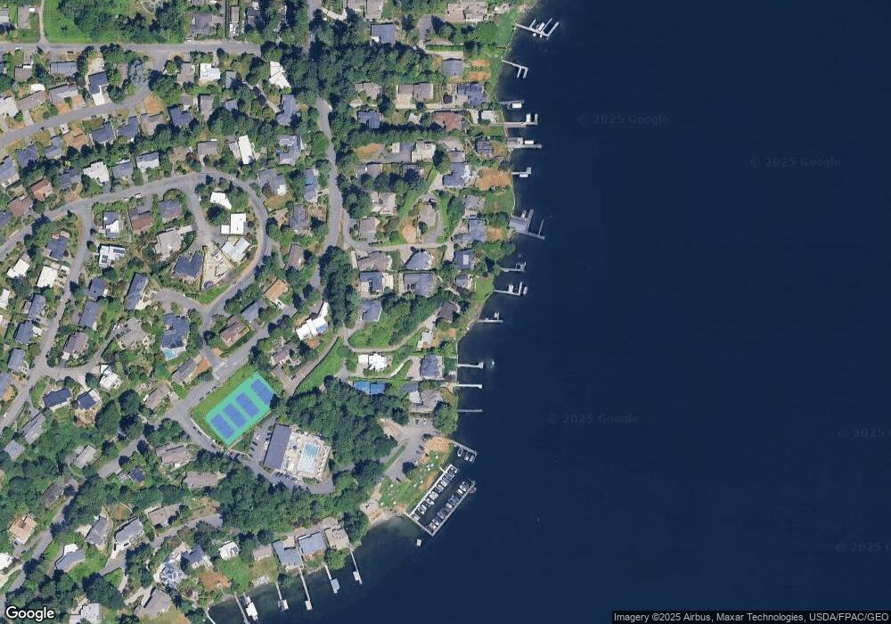 4110 100th Ave SE, Mercer Island, WA 98040 - photo 1