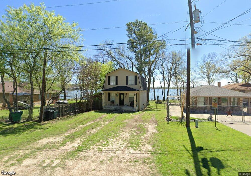 1229 E Lake Dr, Weatherford, TX 76087 - photo 1