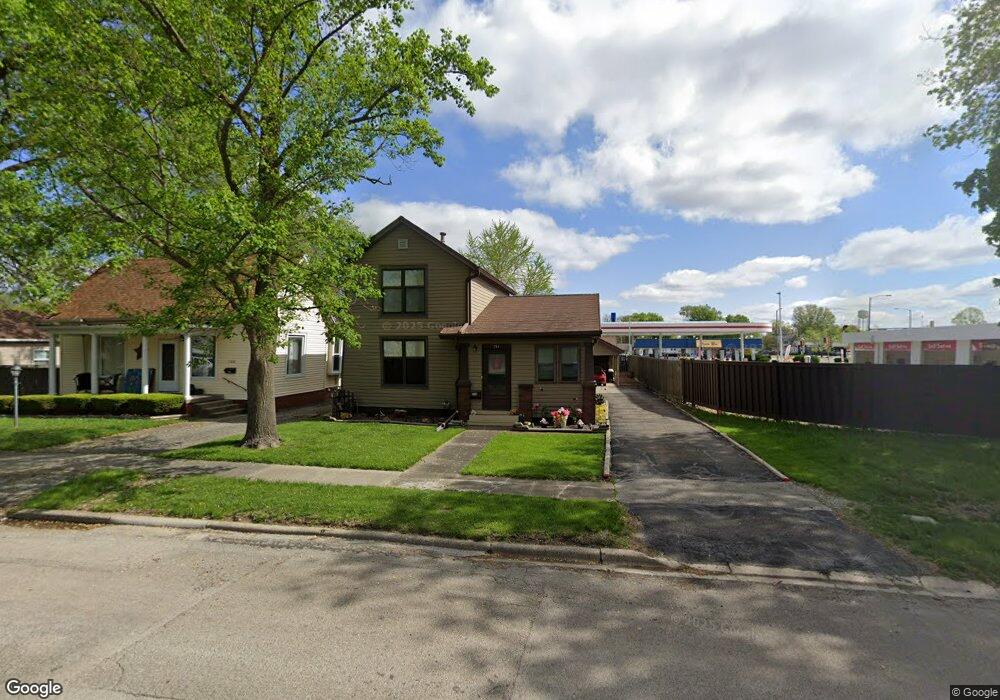 714 Lincoln Ave, Lincoln, IL 62656 - photo 1