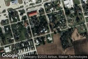 421 S Pine St, Windsor, IL 61957