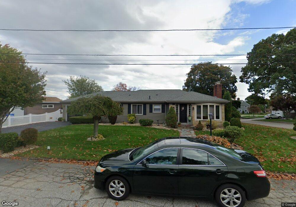 5 Chatham Rd, Cranston, RI 02920 - photo 1