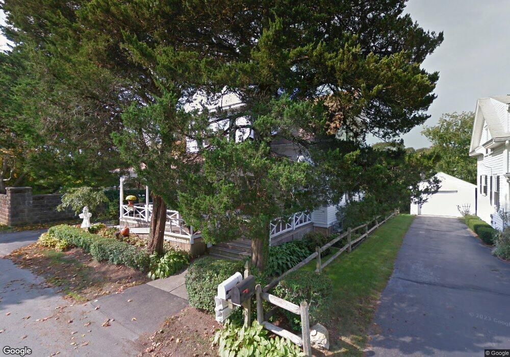 29 Maple St, Buzzards Bay, MA 02532 - photo 1