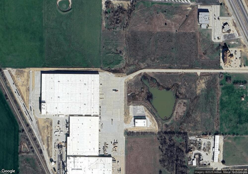 3895 S Interstate 35, Gainesville, TX 76240 - photo 1