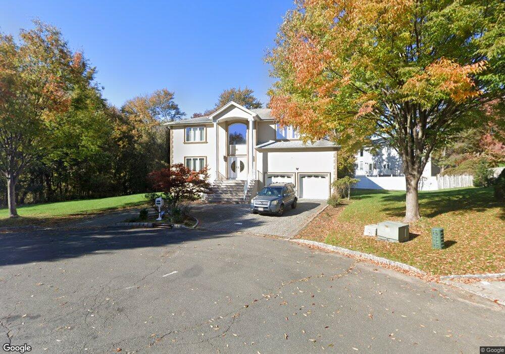 125 Davis Dr, River Edge, NJ 07661 - photo 1