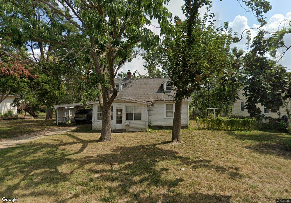 1048 21st St SE, Cedar Rapids, IA 52403 - photo 1