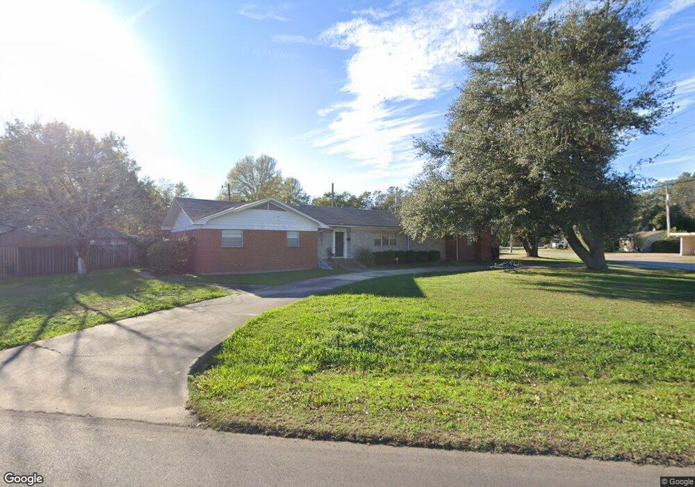 1904 S Prairie St, Stuttgart, AR 72160 - photo 1