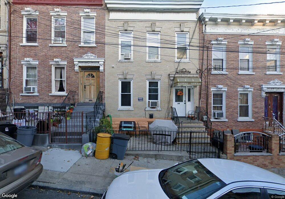 25 Sunnyside Ct, Brooklyn, NY 11207 - photo 1