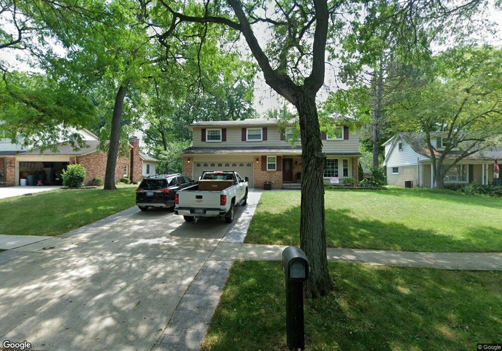 8475 Hampton Rd, Grosse Ile, MI 48138 - photo 1