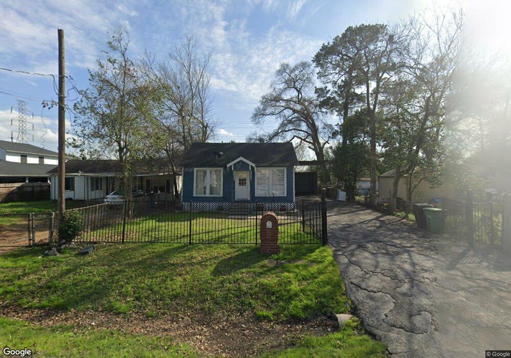 518 Comile St, Houston, TX 77022 - photo 1
