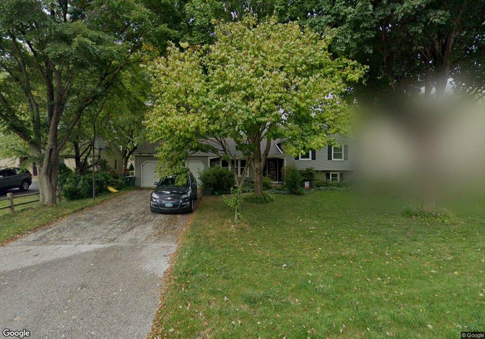 1039 Willow Ln, Batavia, IL 60510 - photo 1