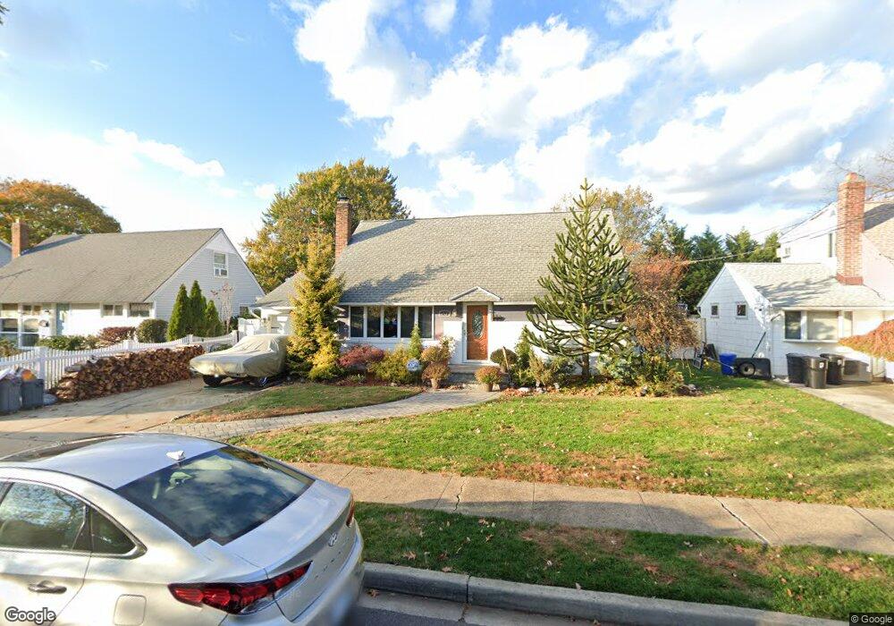 23 Hull St, Oceanside, NY 11572 - photo 1