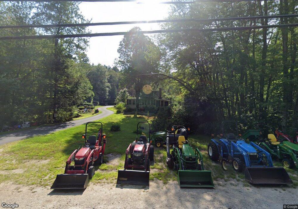 395 Mammoth Rd, Londonderry, NH 03053 - photo 1