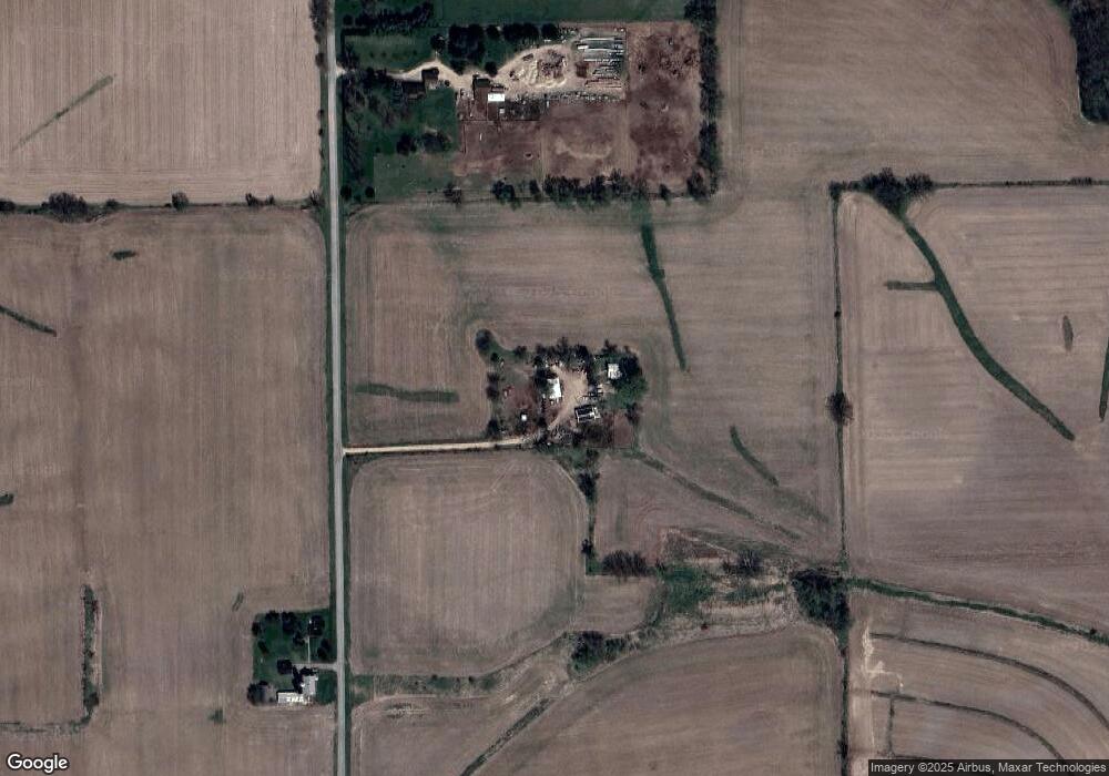 5353 N Scheider Rd, Freeport, IL 61032 - photo 1