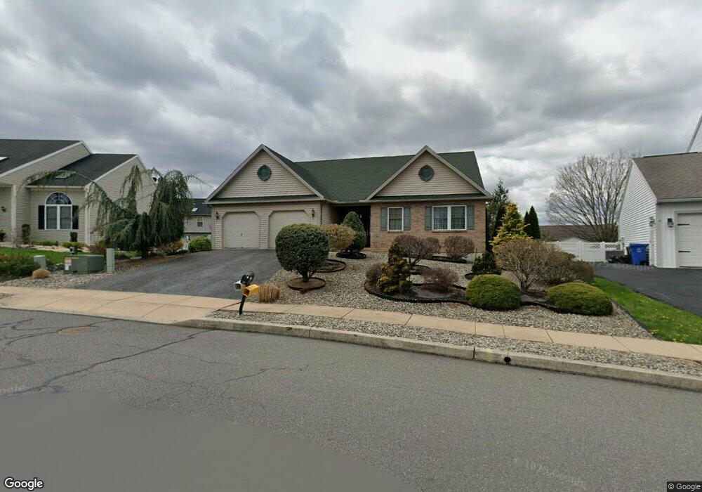 1006 Leanne St, Reading, PA 19605 - photo 1