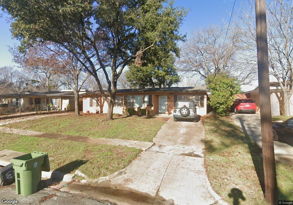 7913 Lazy Lane Rd, North Richland Hills, TX 76180 - photo 1