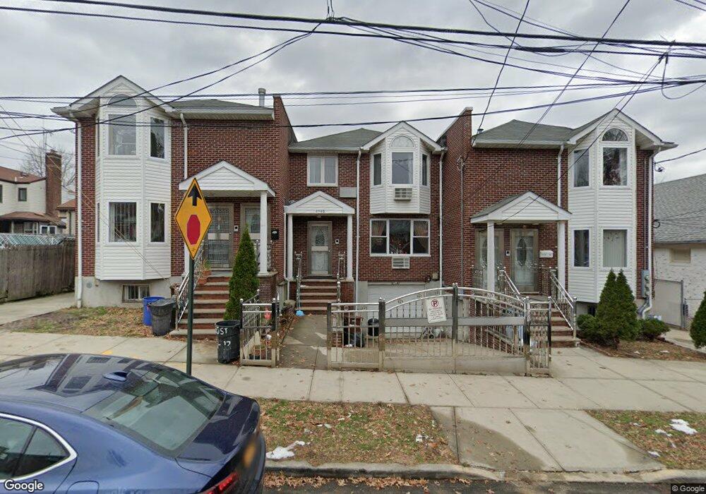 61-40 160th St, Fresh Meadows, NY 11365 - photo 1