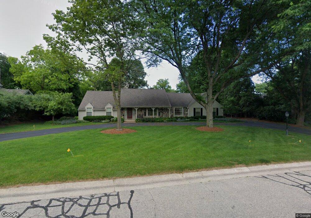 1880 Elm Tree Rd, Elm Grove, WI 53122 - photo 1