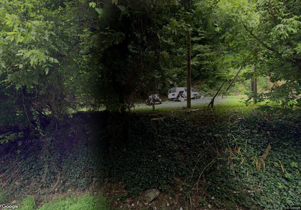 565 Dalton St, Ellijay, GA 30540 - photo 1