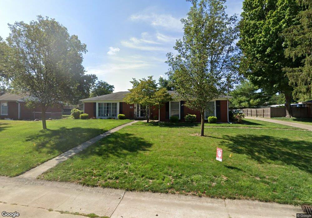 1511 Crescent Dr, Columbus, IN 47203 - photo 1