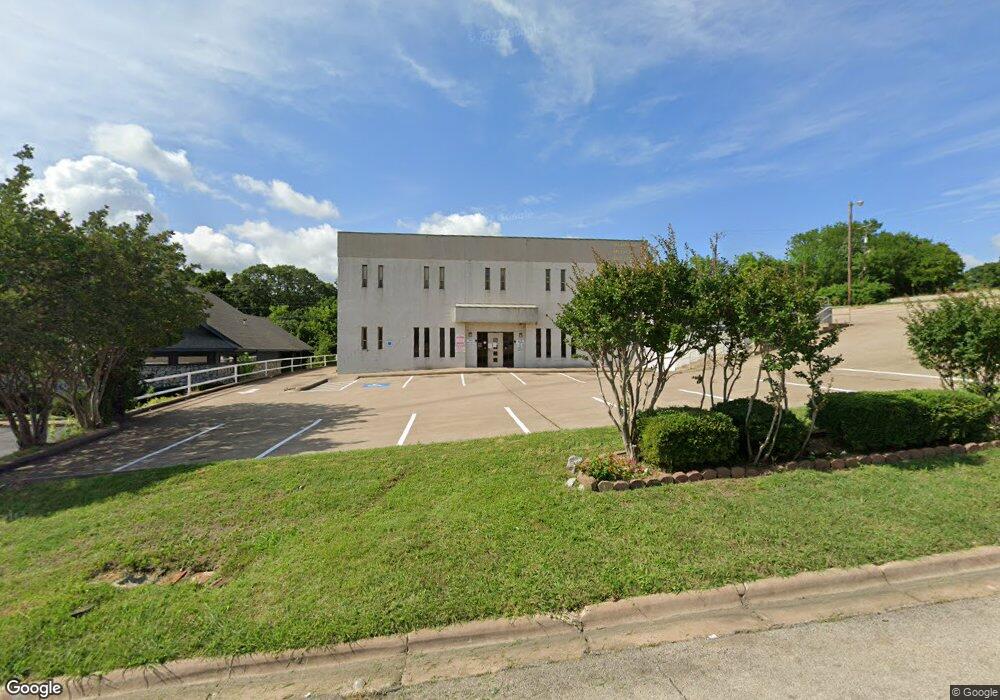 1105 Memorial Dr, Denison, TX 75020 - photo 1