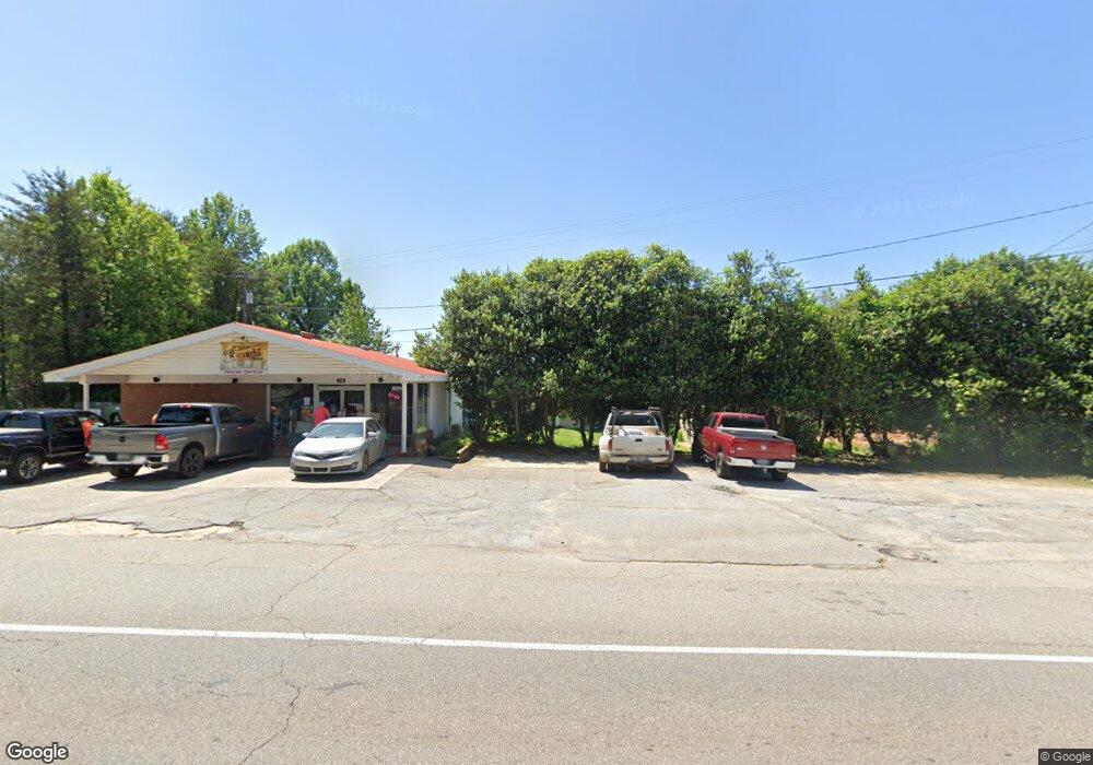 254 S Main St, Cornelia, GA 30531 - photo 1