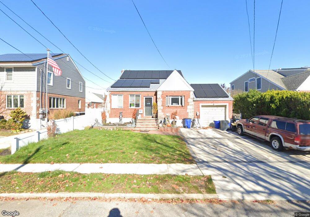 84 Dart St, East Rockaway, NY 11518 - photo 1