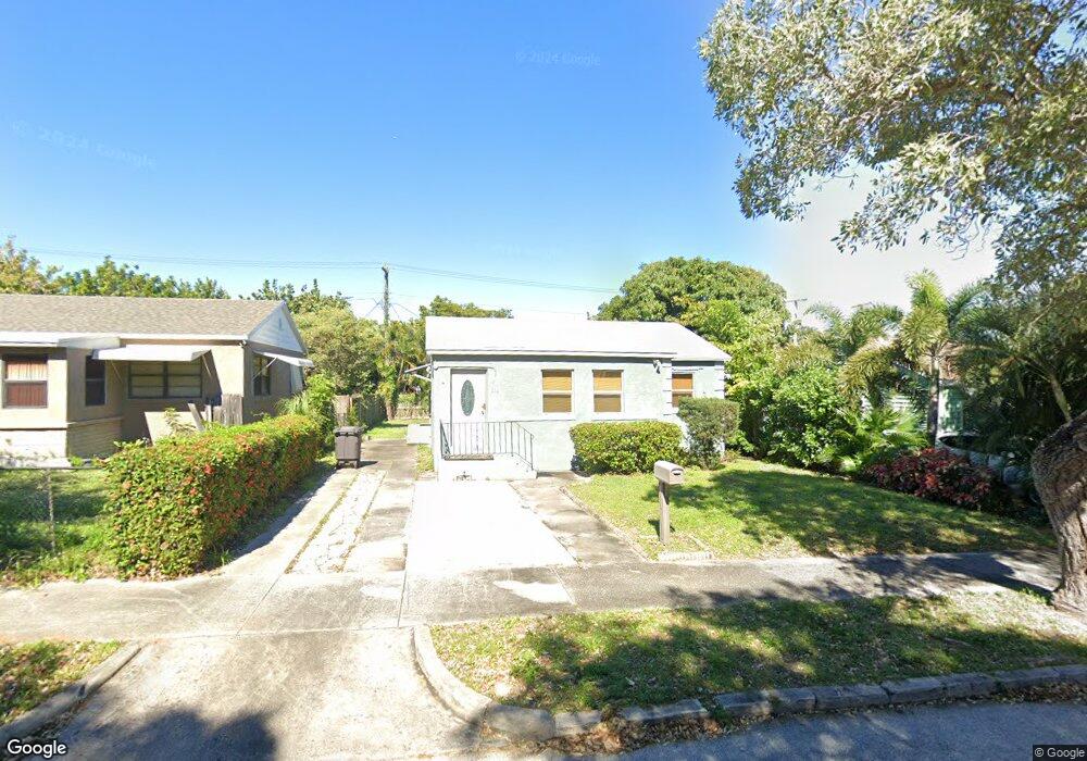 811 29th St, West Palm Beach, FL 33407 - photo 1