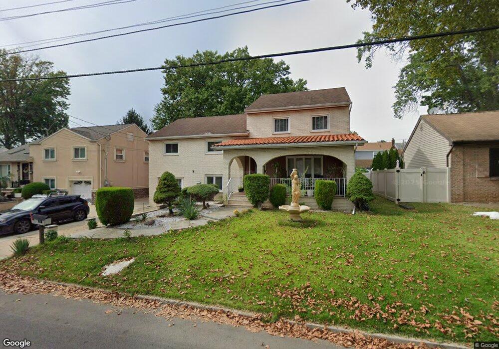 638 Beechwood Rd, Linden, NJ 07036 - photo 1