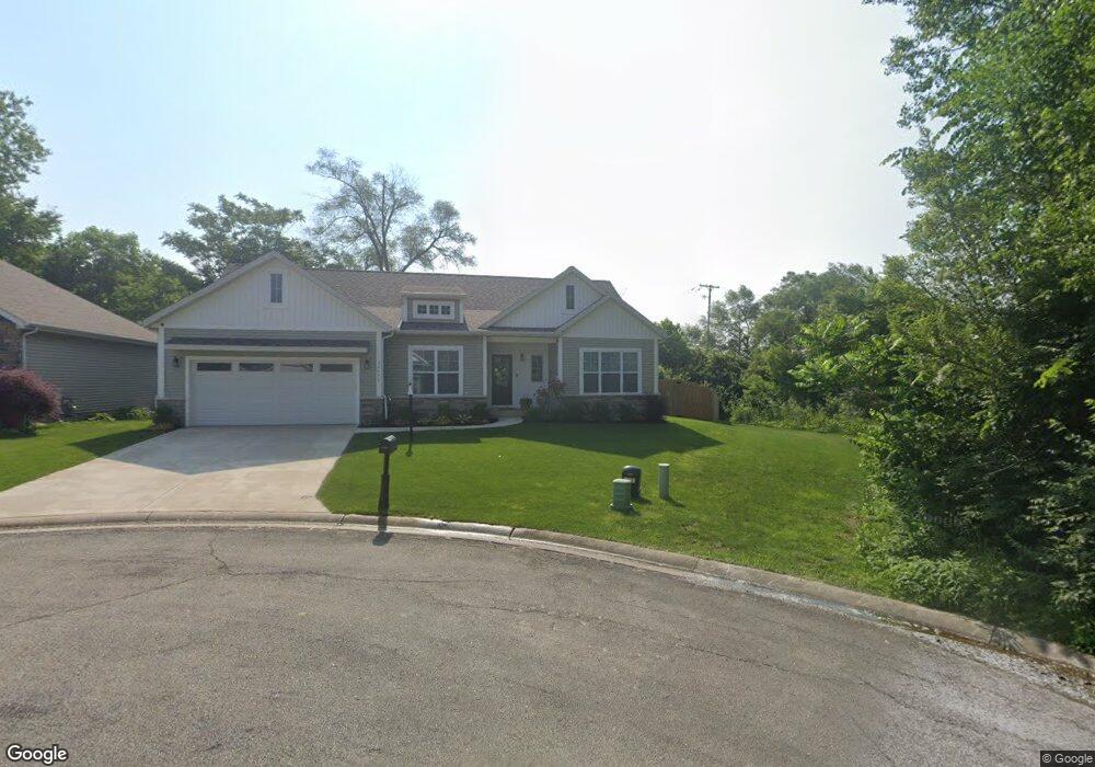 53458 Old Woodbridge Ct unit 4, South Bend, IN 46637 - photo 1