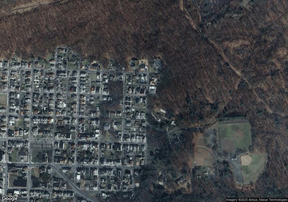 1026 E Packer St, Shamokin, PA 17872 - photo 1