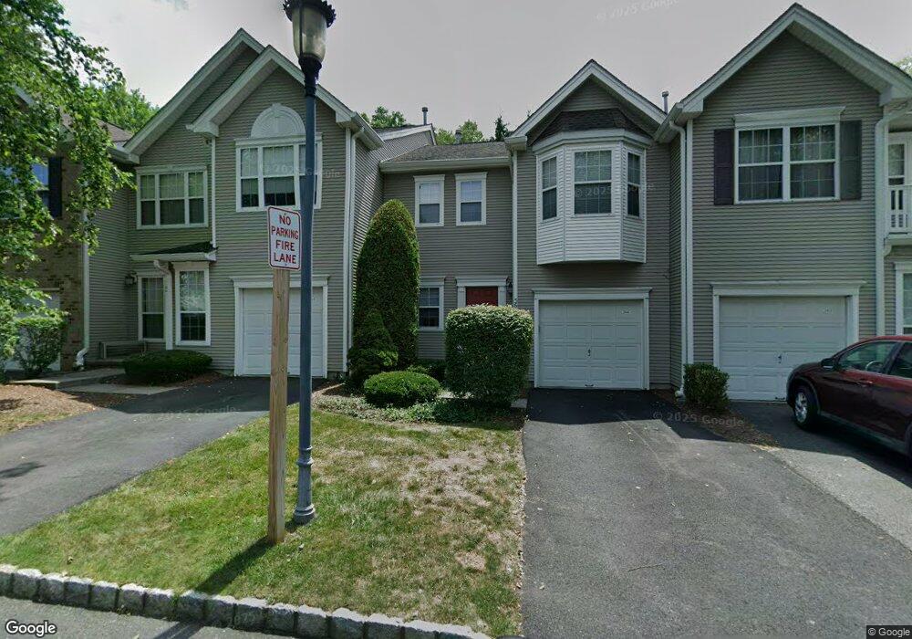 365 Catskill Ct, Mahwah, NJ 07430 - photo 1