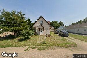 1036 N Elm St, Red Cloud, NE 68970