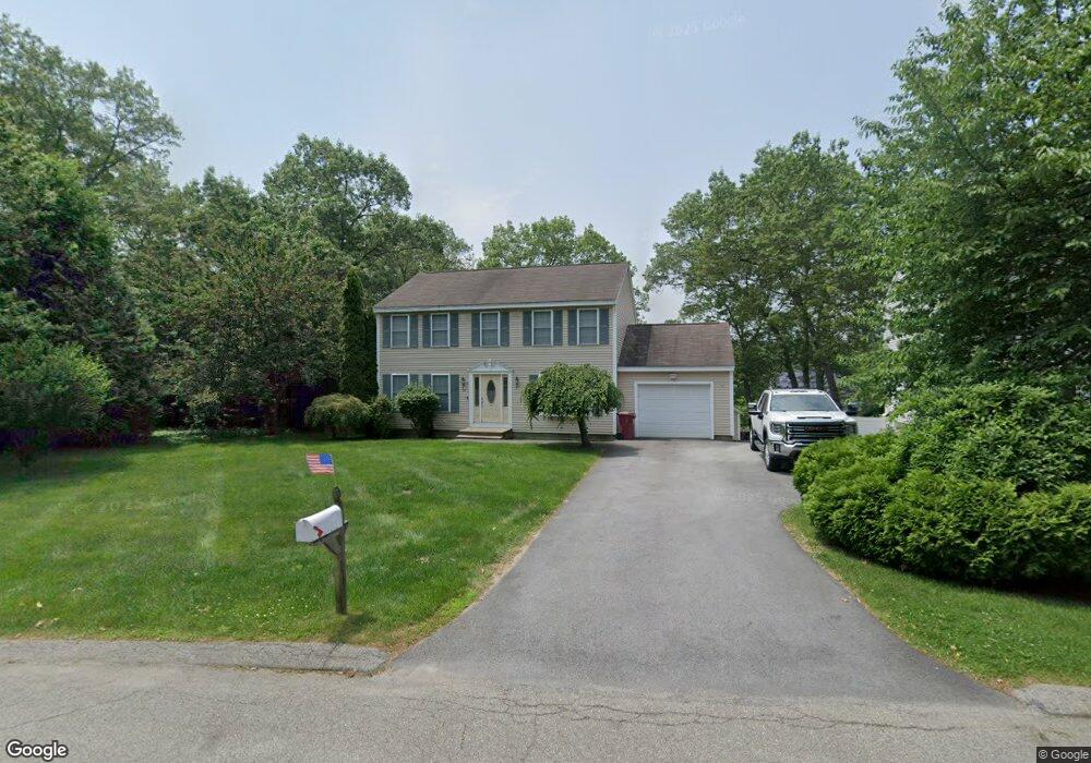 82 Corinthian Dr, Lowell, MA 01854 - photo 1