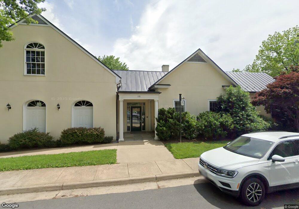 101 N Jay St, Middleburg, VA 20117 - photo 1