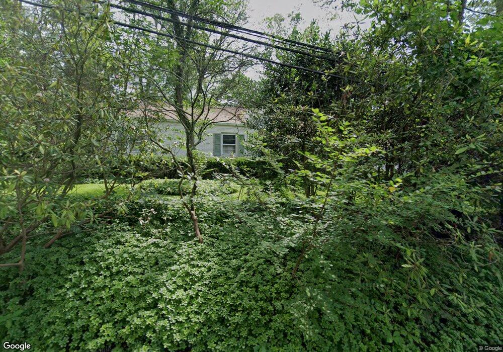 23 Rockwood Rd, Manhasset, NY 11030 - photo 1