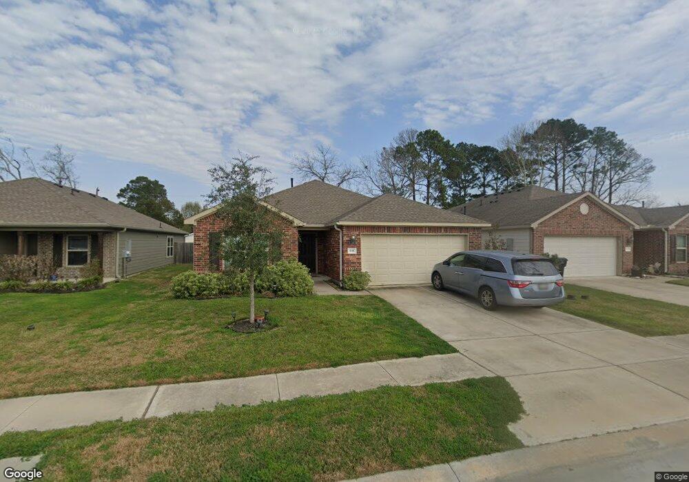 641 E Fairway Lake Dr, Alvin, TX 77511 - photo 1