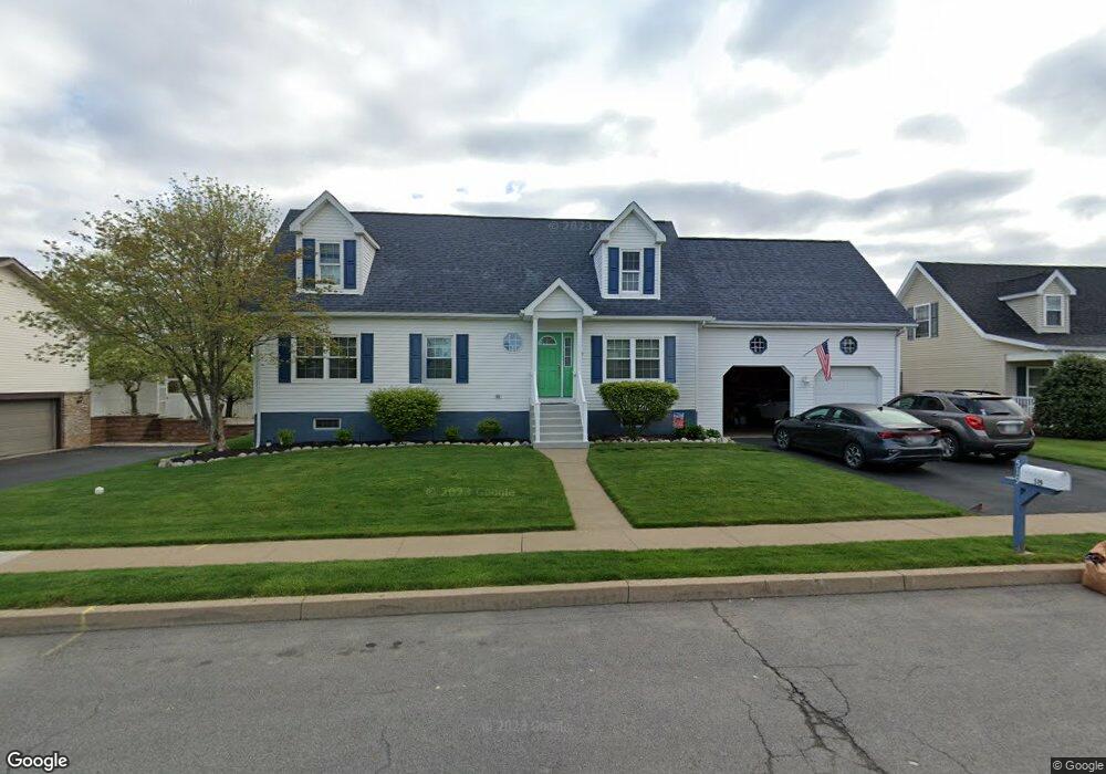 519 Raspberry Rd, Duryea, PA 18642 - photo 1